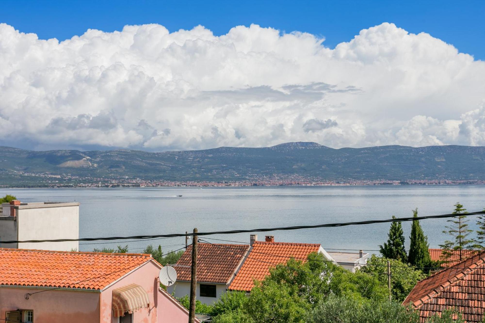 Apartments By The Sea Slatine, Ciovo - 6000 Exterior foto